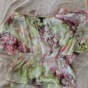 Floral short sleeve top